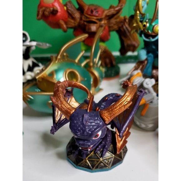 Lot of Skylanders Toys Figurines Spyro and more Activision Figurines - Picture 8 of 16